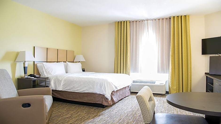 Candlewood Suites Bay City