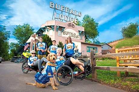 Buffalo Lodge Bicycle Resort - Amazing access to local trails & the Garden