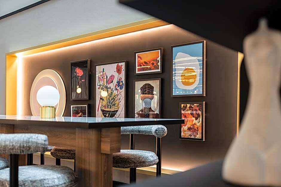 TRIBE Manchester Airport