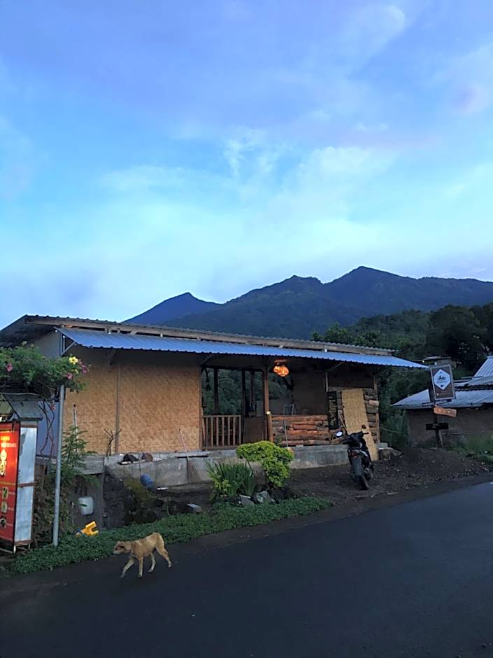 Rinjani Houseboon