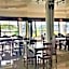 Veranda Suites and Restaurant