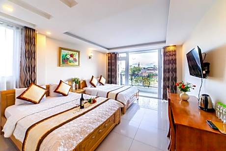 Deluxe Family Room
