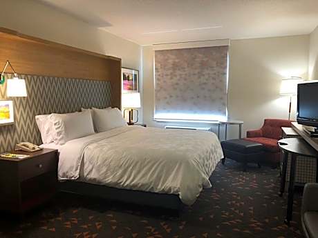 1 King Bed Executive Non-Smoking