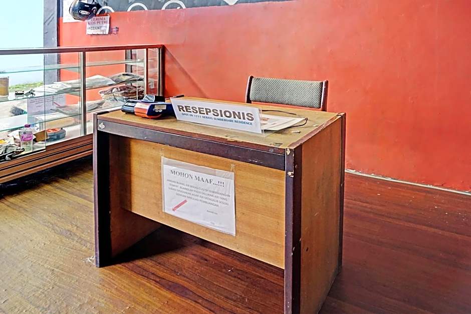 OYO Life 1711 Serayu Sumbersari Residence