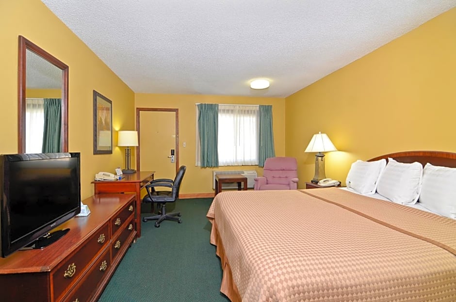 Americas Best Value Inn Iola