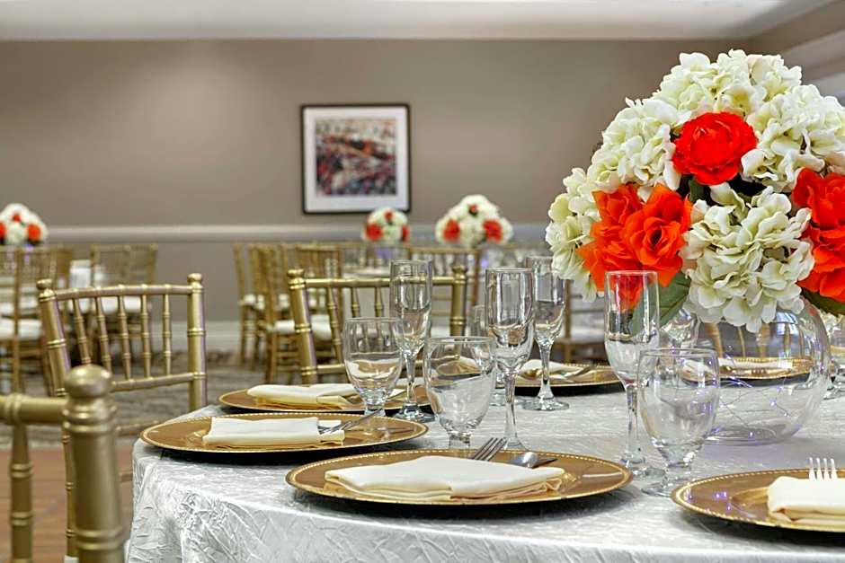 Embassy Suites By Hilton Hotel Los Angeles-Downey