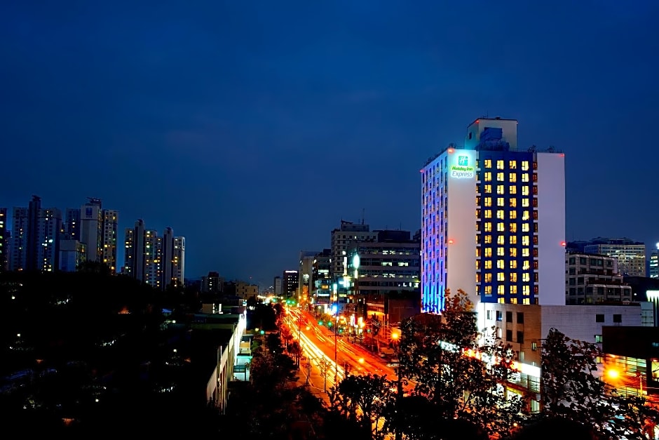 Holiday Inn Express Suwon Ingye, an IHG Hotel