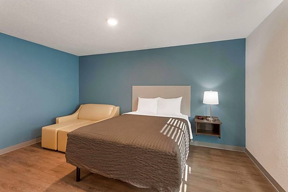 WoodSpring Suites Dayton North
