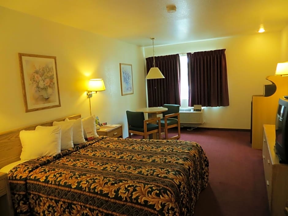 Super 8 by Wyndham Austin North/University Area