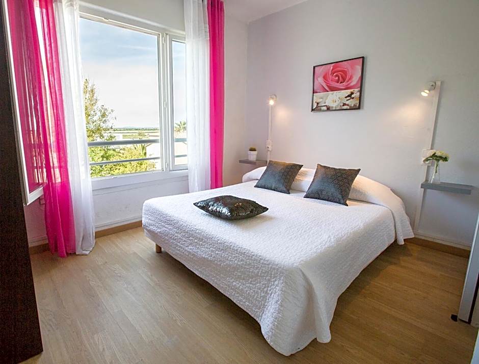 Le Grand Large Bord de Mer Hotel & Appartements