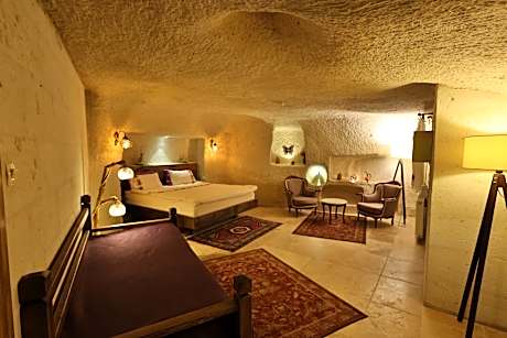 Demisos Caves Hotel