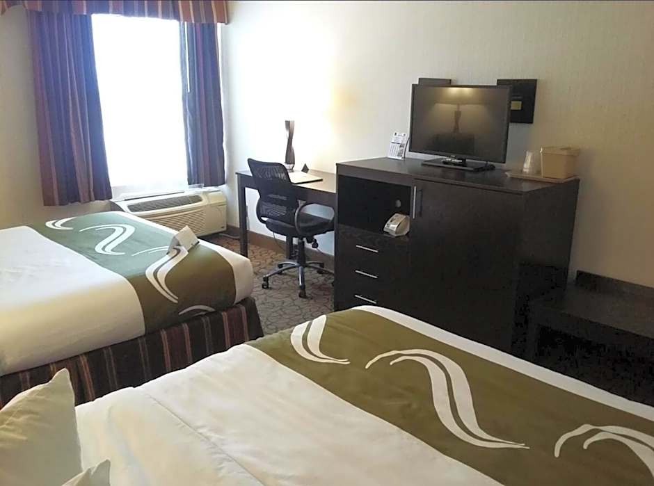 Quality Inn & Suites Escanaba North