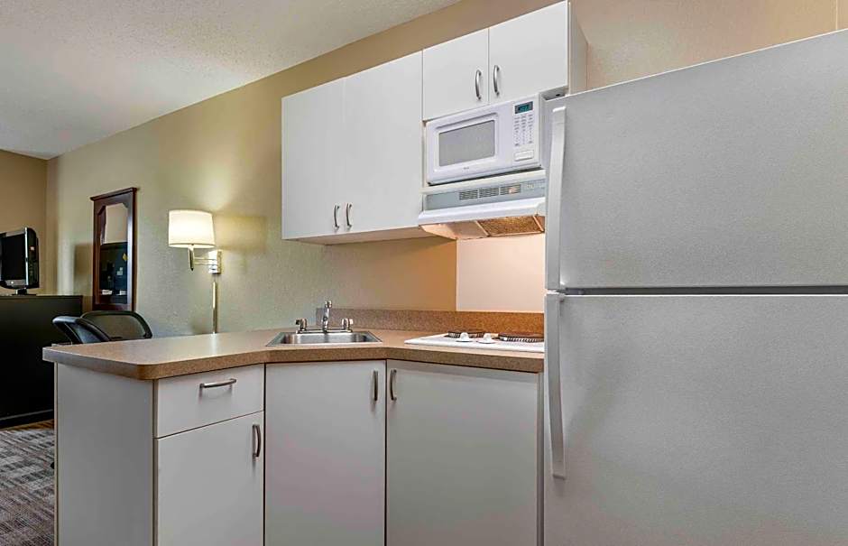 Extended Stay America Suites - Bloomington - Normal