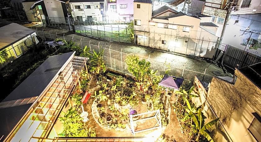 Kamagasaki University of the Arts Cafe Garden Guest House aka KAMAGEI