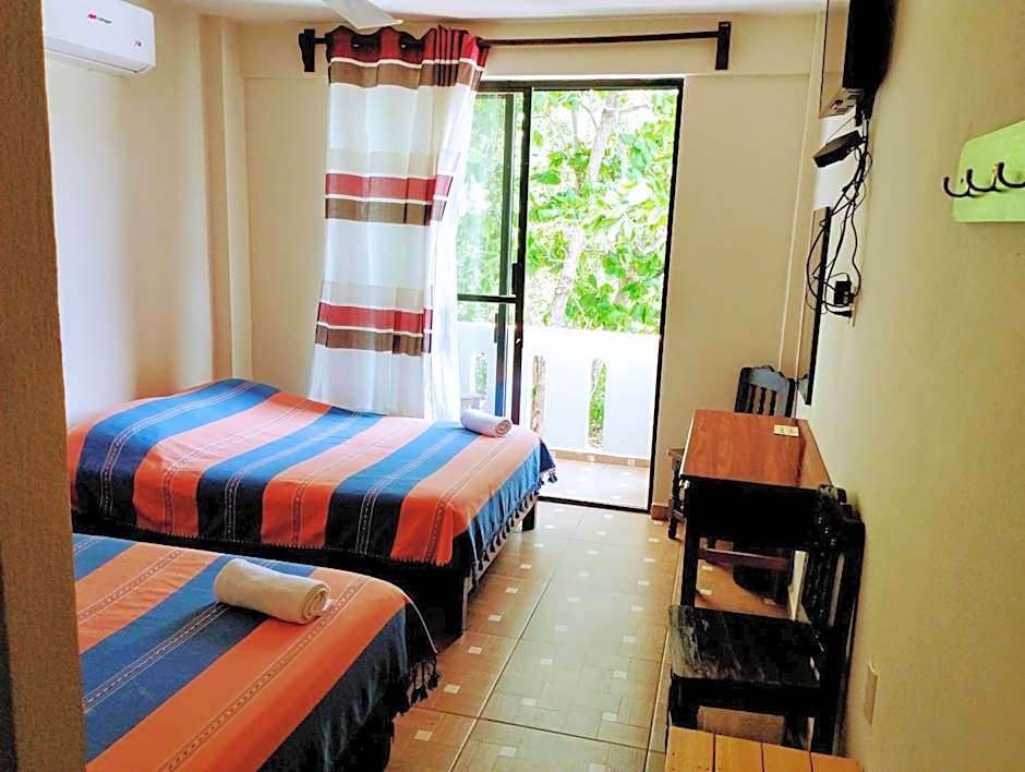 YUU-LEE CASA BENDITA HUATULCO