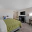 Quality Inn Kettleman City near Hwy 41