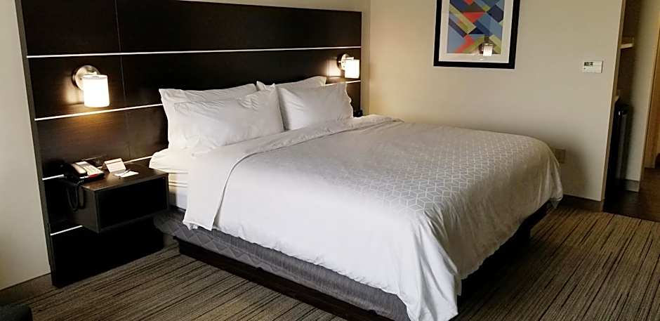 Holiday Inn Express & Suites Troy By IHG