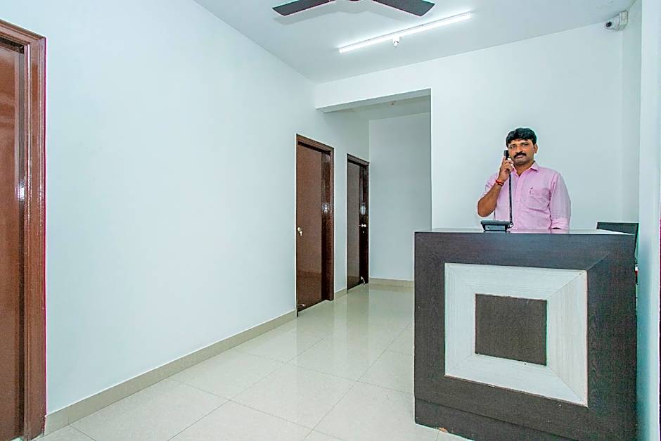 OYO 18718 Pavitra Delux – Bangalore, MN