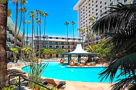 Los Angeles Airport Marriott