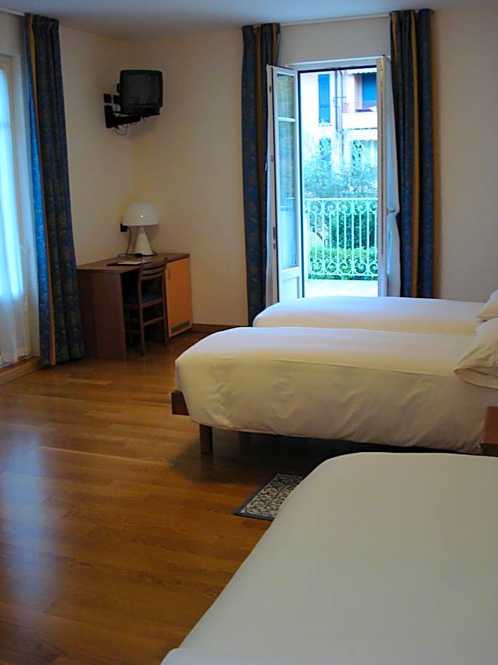 Hotel Lario