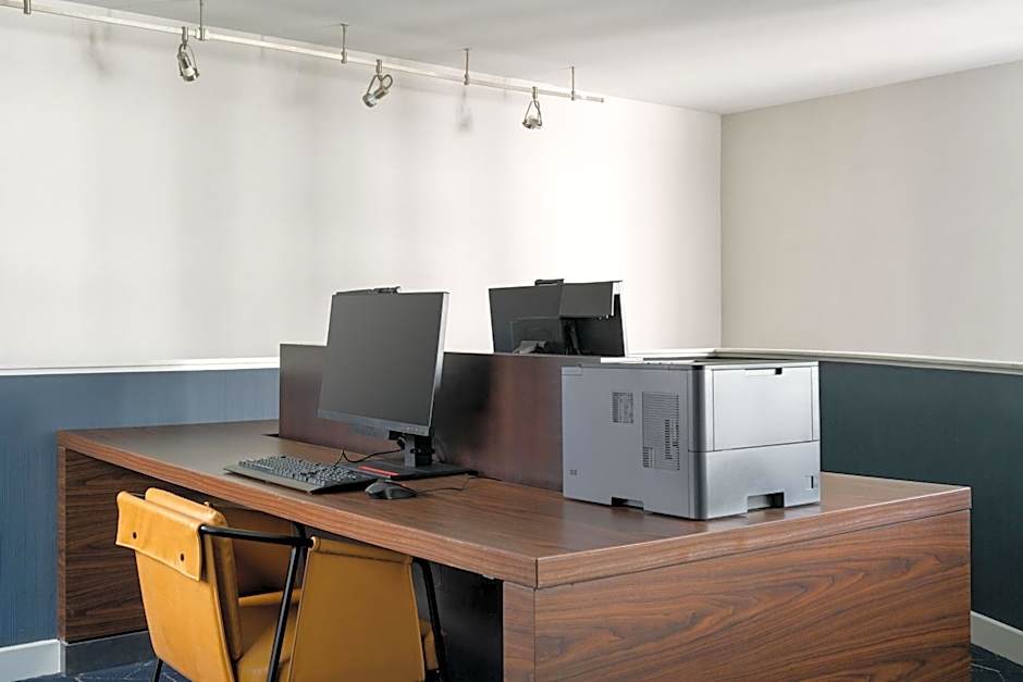 Courtyard by Marriott Melbourne West