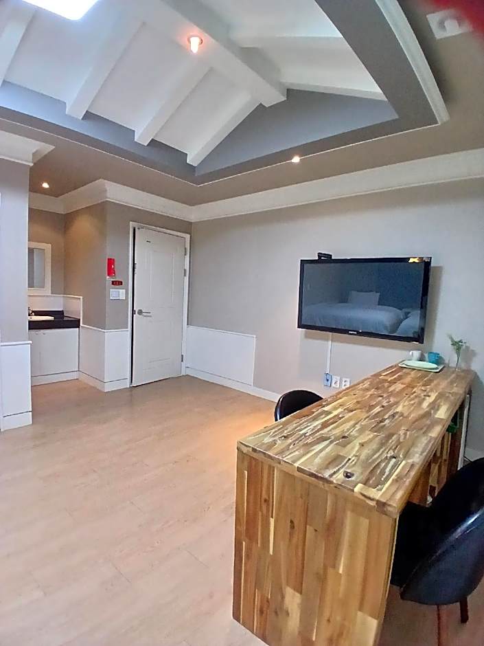 Hiddenhill Bulkuksa Hotel