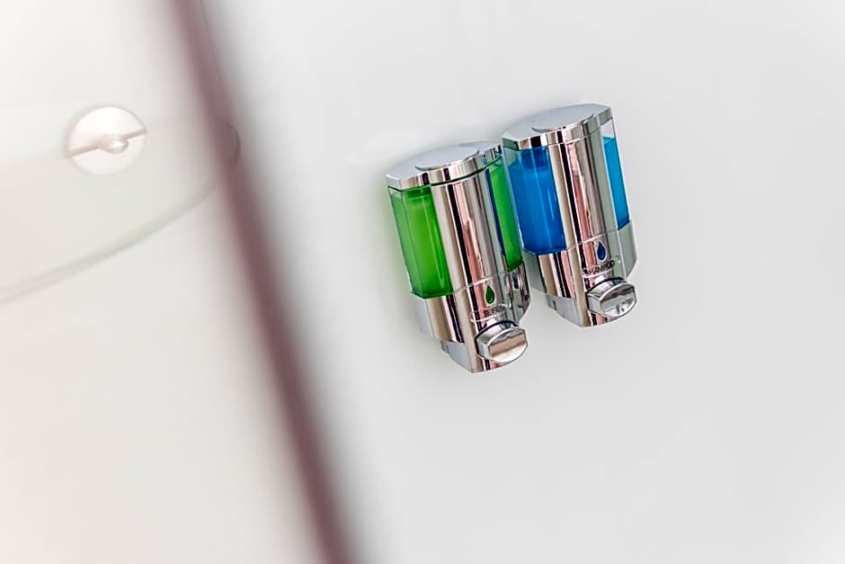 Schäfers Hotel, Self-Check-in, Cafe und Bäcker am Hotel