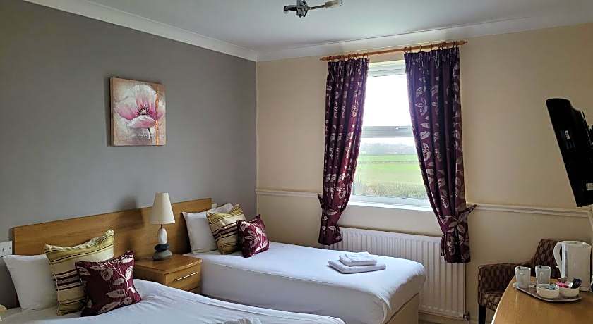OYO White Horse Lodge Hotel, East Thirsk
