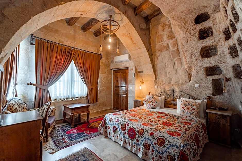 Amber Cave Suites