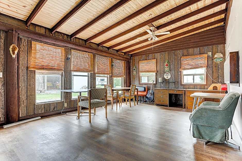 Stone Fountain Motel