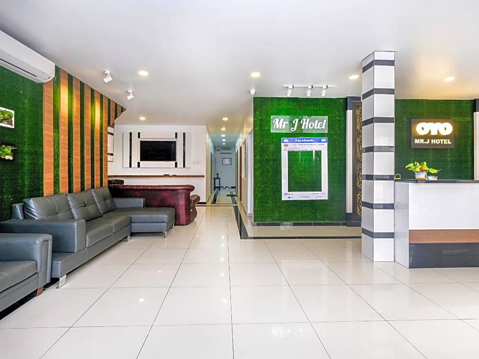 OYO 718 Mr J Hotel Wakaf Che Yeh 1