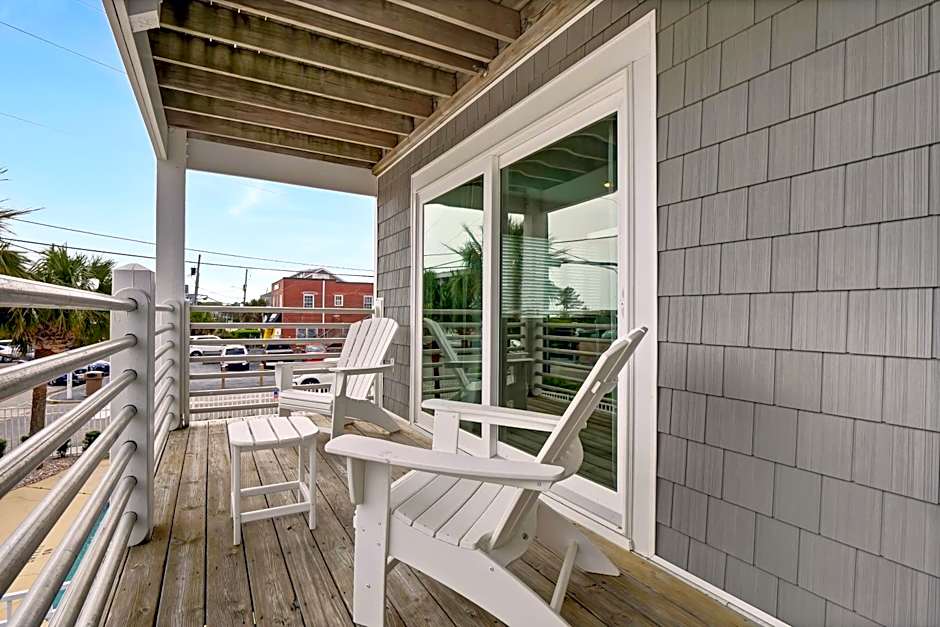 Sandpeddler Inn and Suites