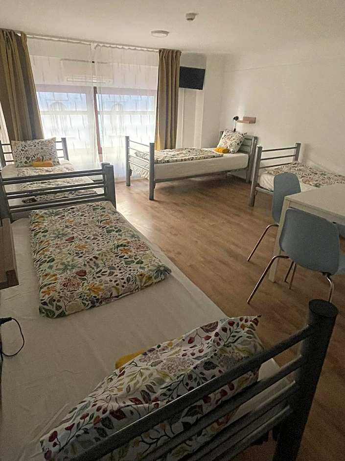 Center Hostel and Guest House