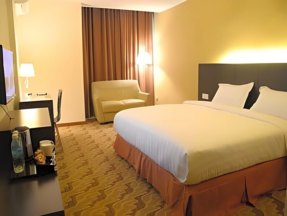 Eminent Hotel