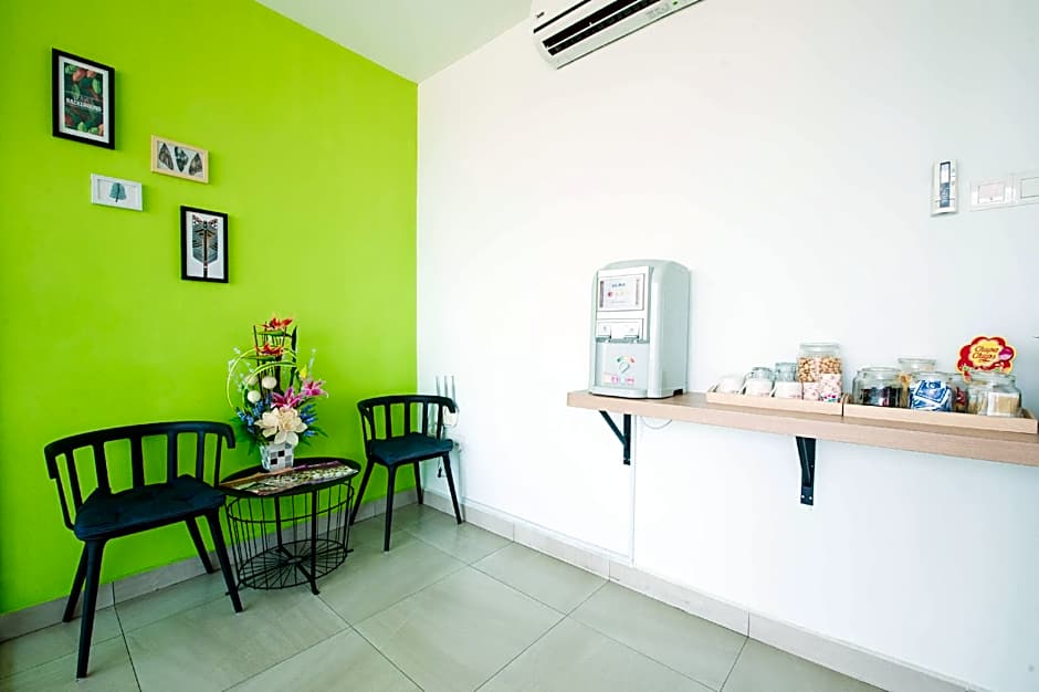 Hotel CIQ,  Wong Ah Fook