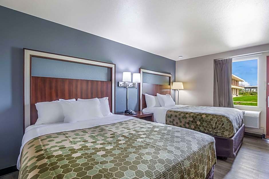Econo Lodge Neenah