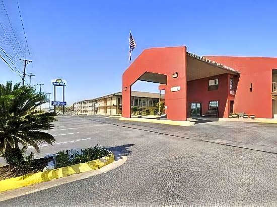 Deluxe Inn San Antonio Near Lackland AFB