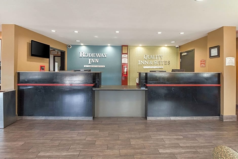 Quality Inn & Suites Airport