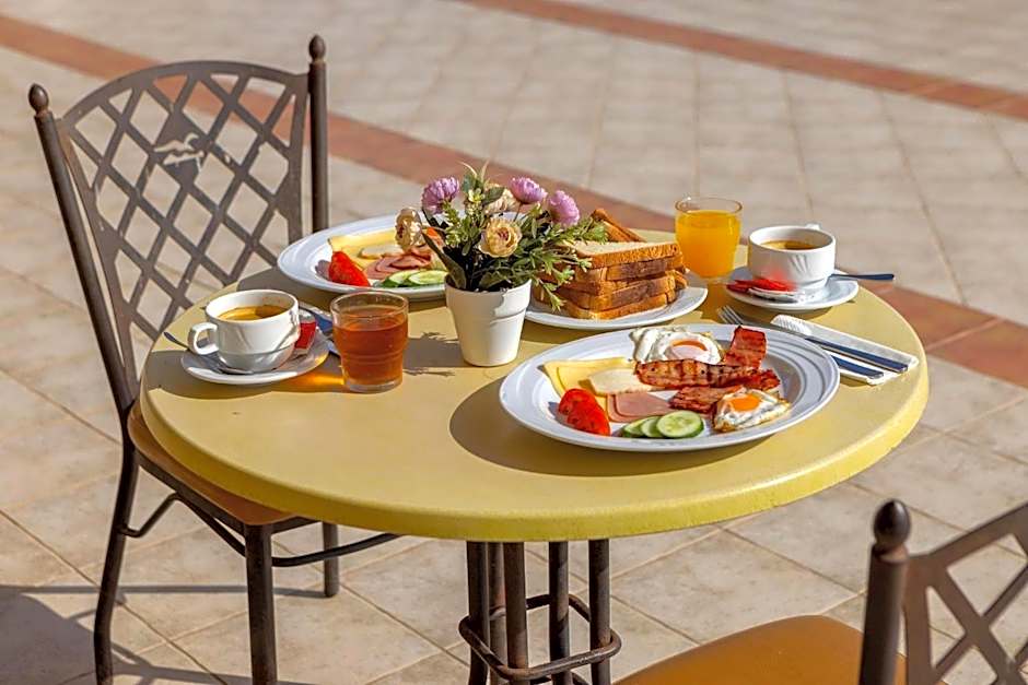 Seagull Hotel Apartments