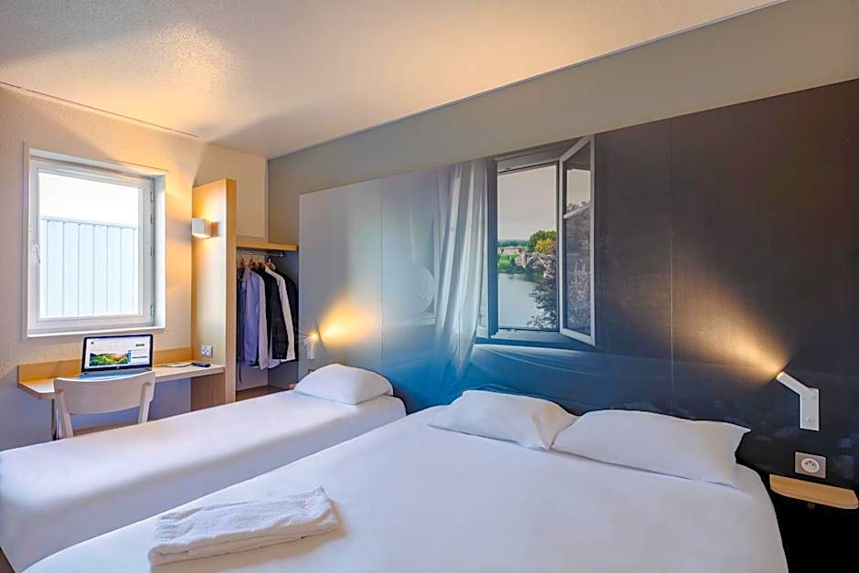 B&B HOTEL Poitiers 1 Futuroscope