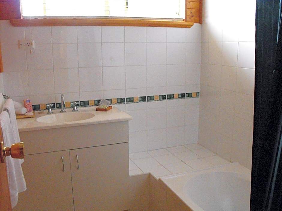 Karma Chalets And Karisma Spa