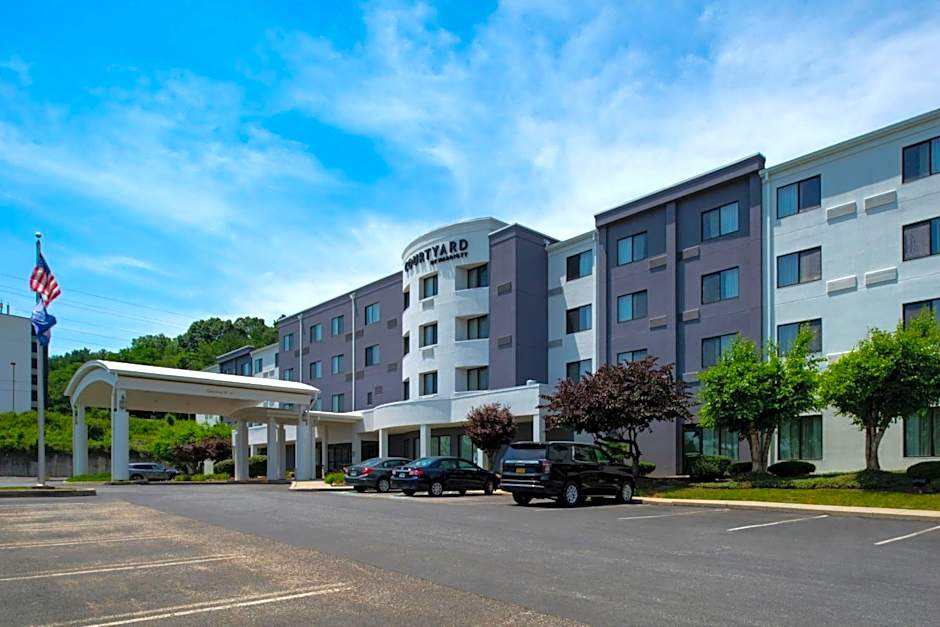 Courtyard by Marriott Harrisburg Hershey