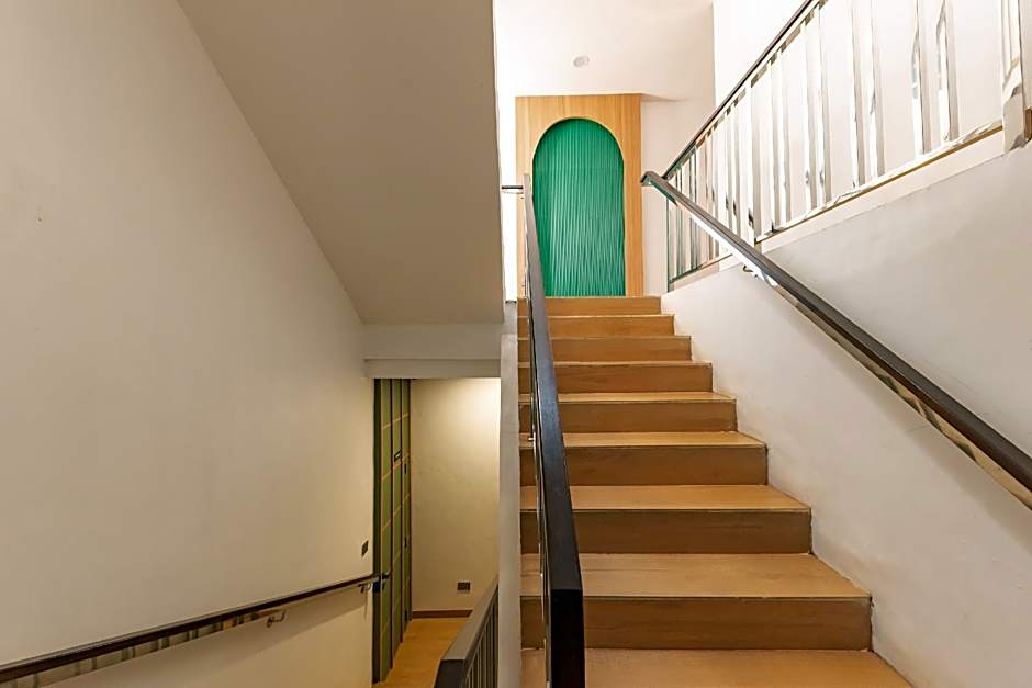 Urbanview Hotel R House Batuaji