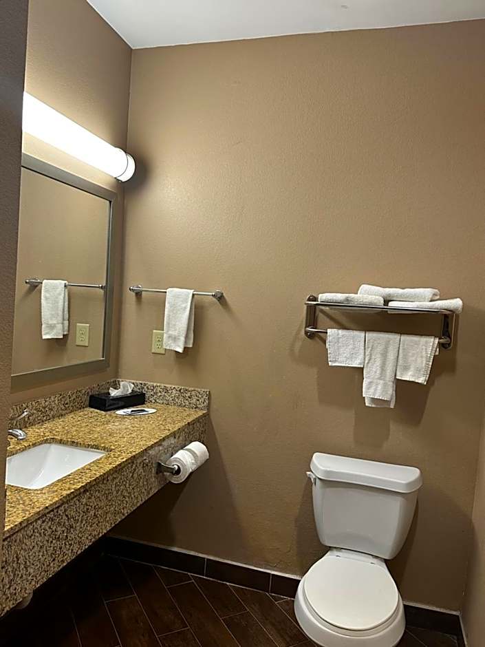 Executive Inn & Suites