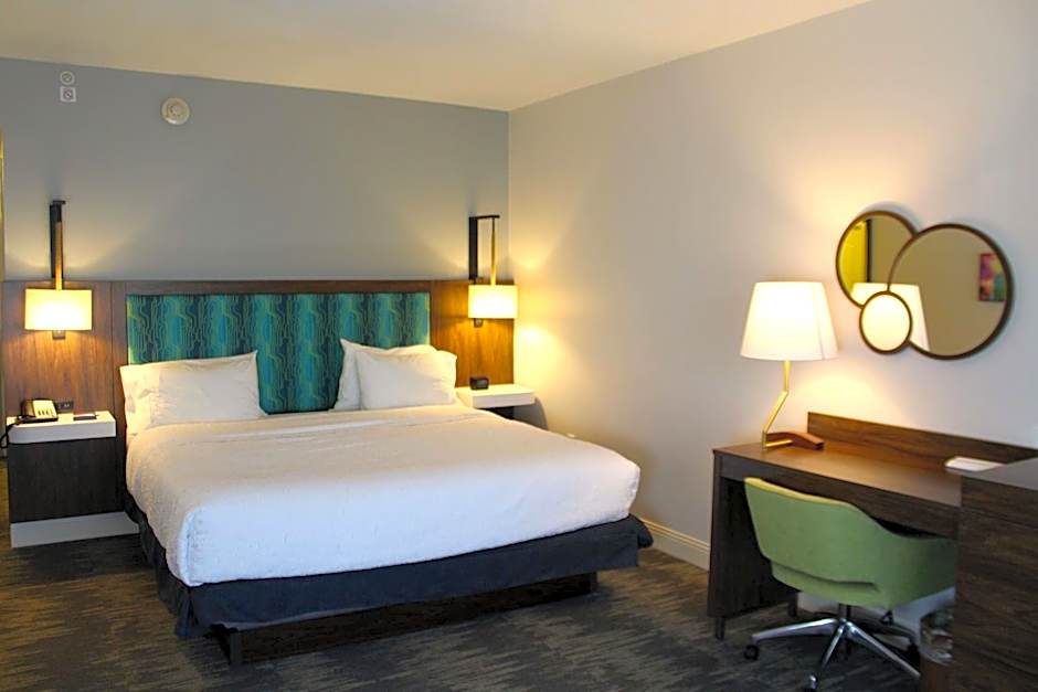 Hampton Inn By Hilton & Suites Sarasota/Bradenton-Airport