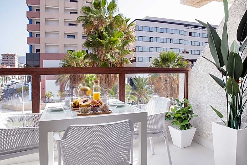 TMS Andorra Luxury ApartHotel, Las Americas, Pool&Beach