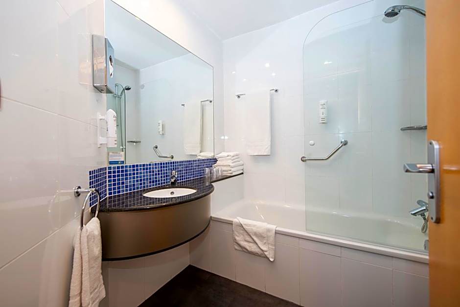 Holiday Inn Express Barcelona - Montmeló By IHG