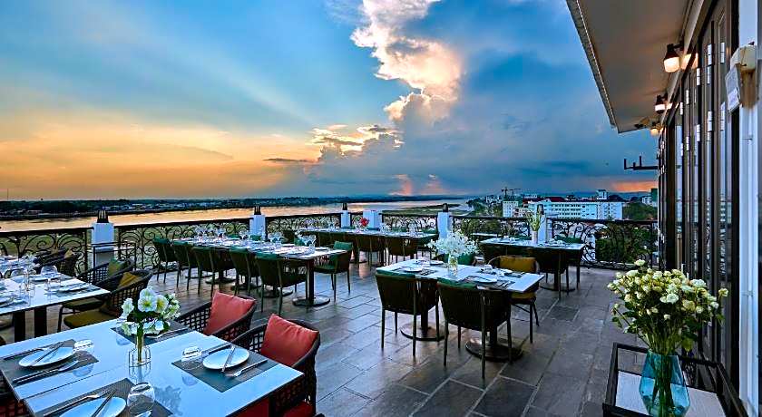 La Seine Boutique Hotel