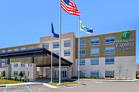 Holiday Inn Express & Suites Farmington Hills - Detroit, an IHG Hotel