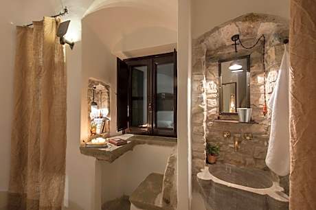 Full-board Small Double Room (1 Adult)